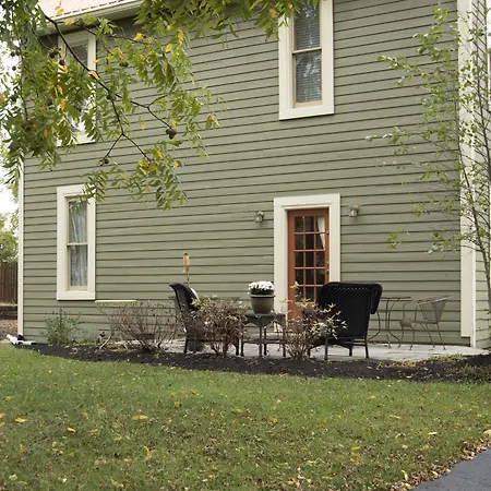Prairie Guest House-3